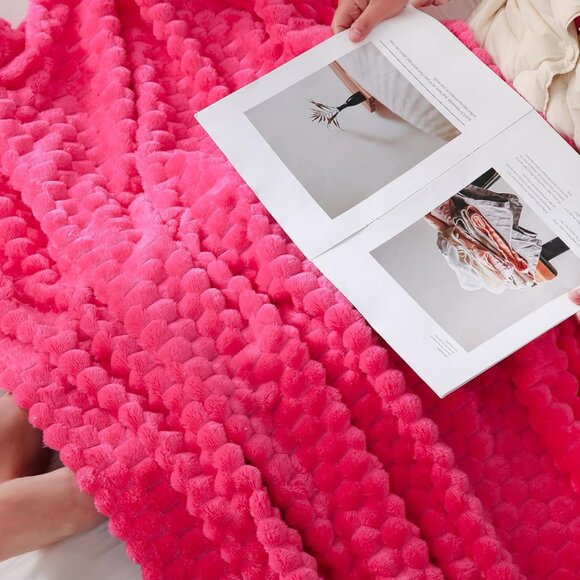 Hot Pink Throw Blanket 50"×60" Soft Plush Cozy Blanket - Picture 2 of 8